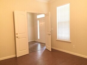 154 Elrosa Rd in Mooresville, NC - Foto de edificio - Building Photo