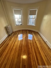 1381 Commonwealth Ave, Unit A in Boston, MA - Building Photo - Building Photo