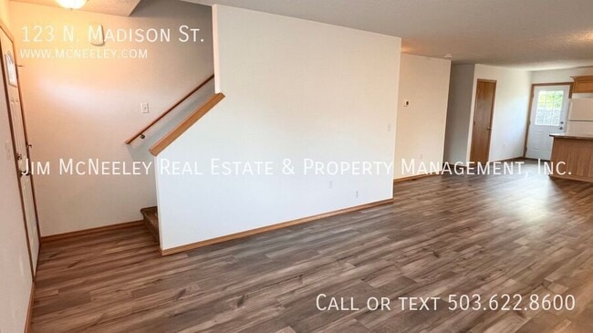 123 N Madison St in Lafayette, OR - Building Photo - Building Photo