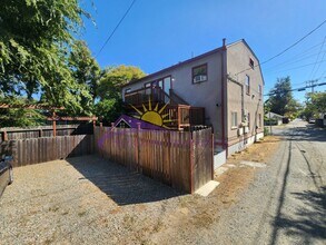 2830 32nd St-Unit -2 in Sacramento, CA - Building Photo - Building Photo