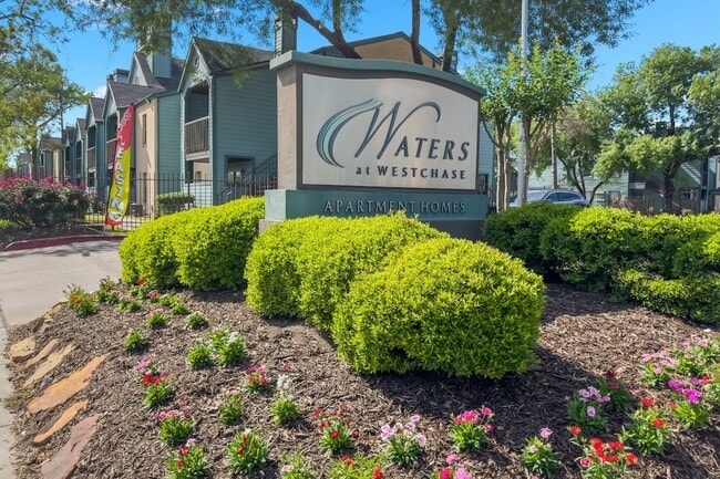 Waters at Westchase Apartments in Houston, TX - Foto de edificio - Building Photo