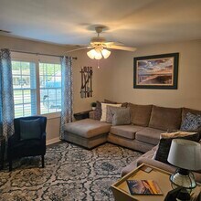 608 Albemarle Rd in Wilmington, NC - Building Photo - Building Photo