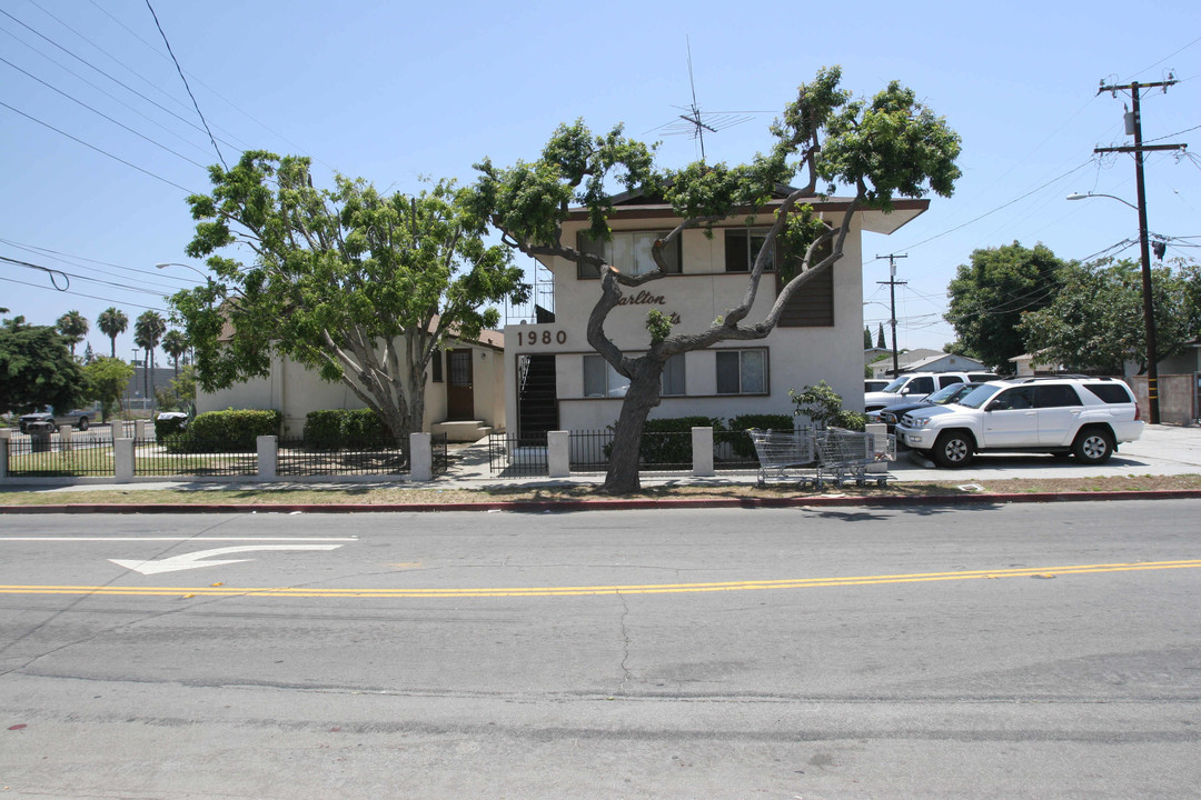 1980 E 68th St in Long Beach, CA - Building Photo