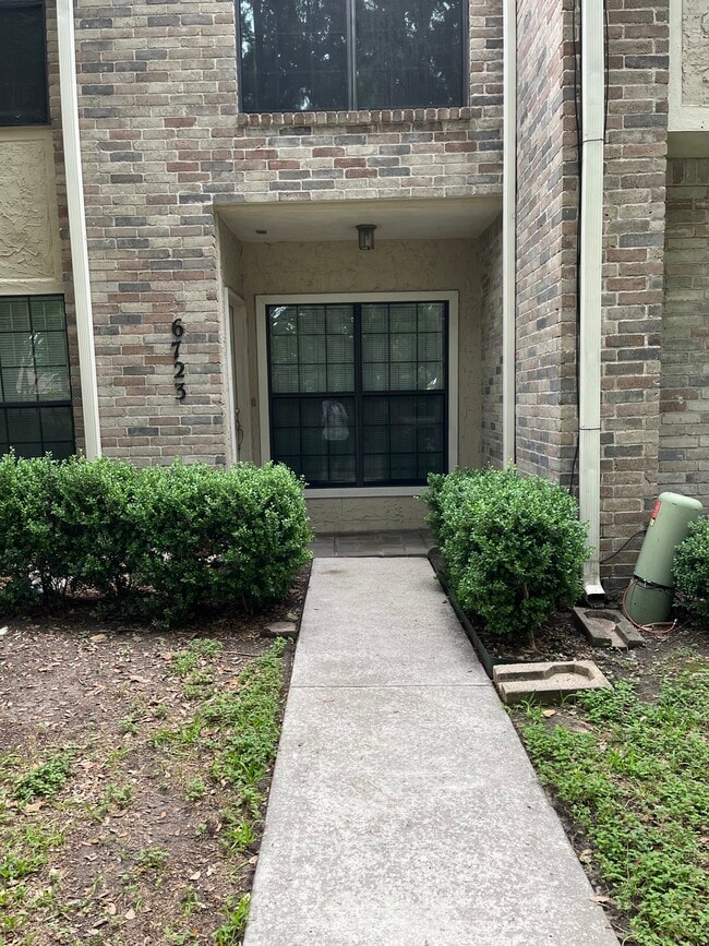 property at 6723 Belmont St