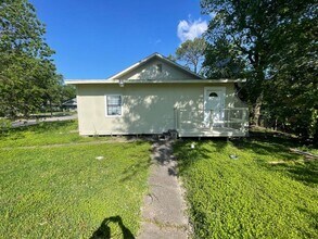 1300 18th St in Port Arthur, TX - Building Photo - Building Photo