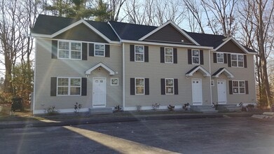 246 High St Ext in Lancaster, MA - Building Photo - Building Photo