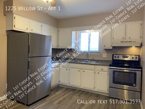 1225 Willow St in Grand Ledge, MI - Building Photo - Building Photo