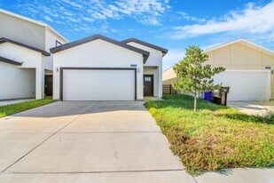 2705 Kerria Ave in McAllen, TX - Building Photo