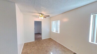 1804 Capri Ave in Mentone, CA - Building Photo - Building Photo