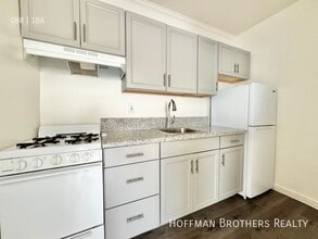 639 Cochran Ave in Los Angeles, CA - Building Photo - Building Photo