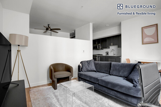 400 Boren Ave N in Seattle, WA - Building Photo - Building Photo