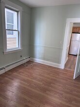 195 Cambridge Ave, Unit 195 Cambridge Ave Apt #1 in Garfield, NJ - Building Photo - Building Photo