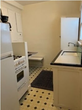 854 N Martel Ave in West Hollywood, CA - Building Photo - Building Photo