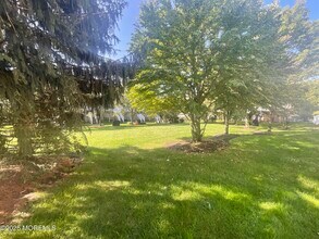 12 Abby Road in Farmingdale, NJ - Building Photo - Building Photo