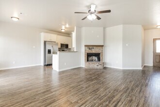 1006 Baker in Mabank, TX - Building Photo - Building Photo