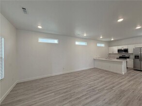 851 Reading RR Ln in Bentonville, AR - Building Photo - Building Photo