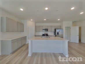 5308 Carnegie Rd in Old Hickory, TN - Foto de edificio - Building Photo