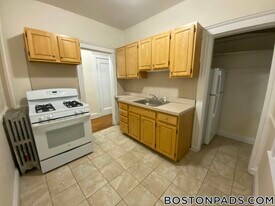 127 Washington St, Unit 32 in Boston, MA - Building Photo