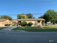 862 Wood Rd in New Braunfels, TX - Building Photo - Building Photo