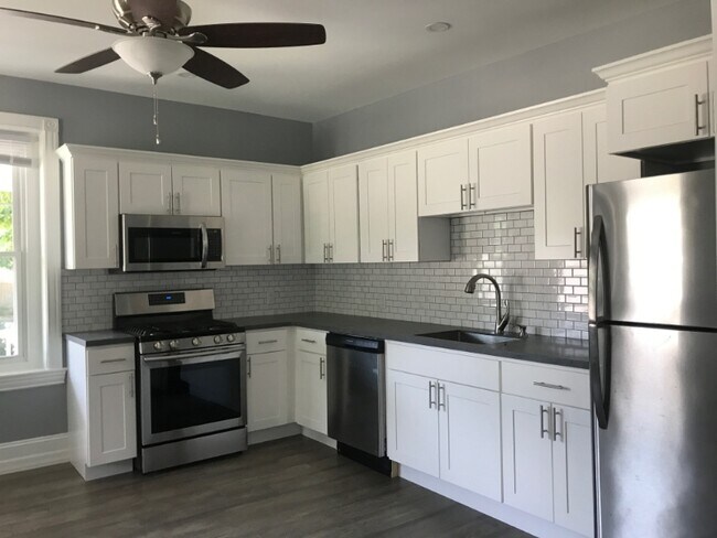 400 Bethlehem Pike in Erdenheim, PA - Building Photo - Building Photo