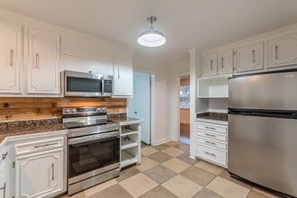 567 Valleywood Dr in Nashville, TN - Building Photo - Building Photo