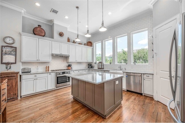 property at 2110 Mason St