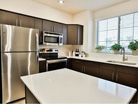 Building Photo - The Highland Apartments in Phoenix, Arizona