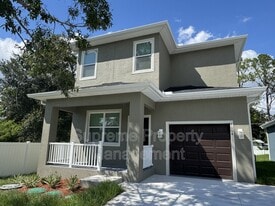 7004 Madison Ave in Tampa, FL - Building Photo