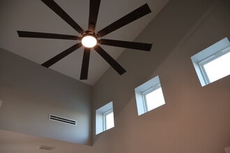 1005 Hidden Hills St, Unit 3 in Mission, TX - Building Photo - Building Photo