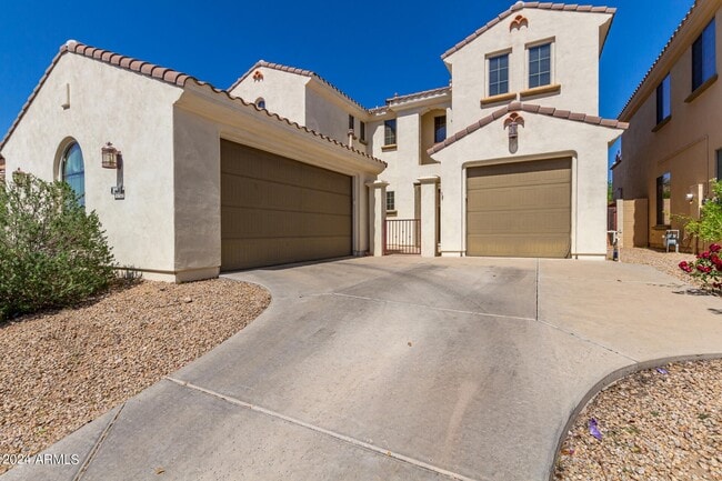 property at 3291 S Sunland Dr