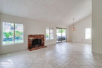 1837 Brabham St in El Cajon, CA - Foto de edificio - Building Photo