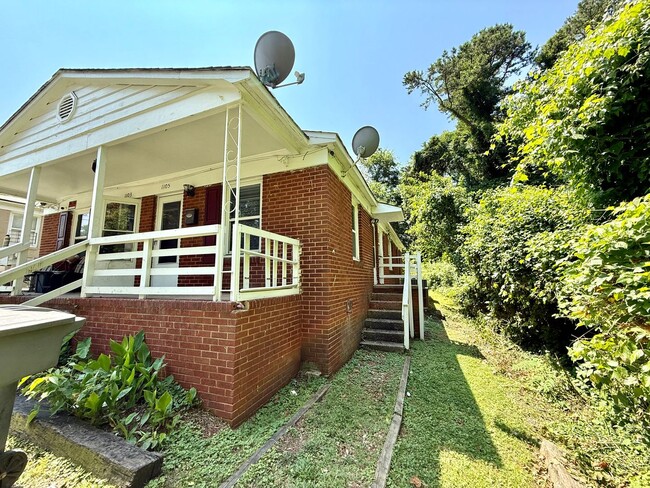 property at 1105 McArthur Ave
