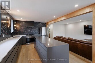 33 Cog Hill Dr in Toronto, ON - Building Photo - Building Photo