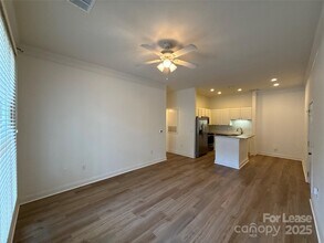 719 Garden District Dr in Charlotte, NC - Building Photo - Building Photo