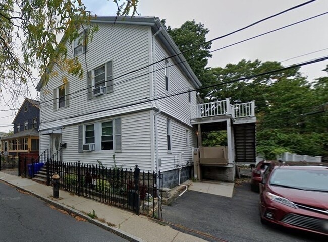 23 Kenney St, Unit 2