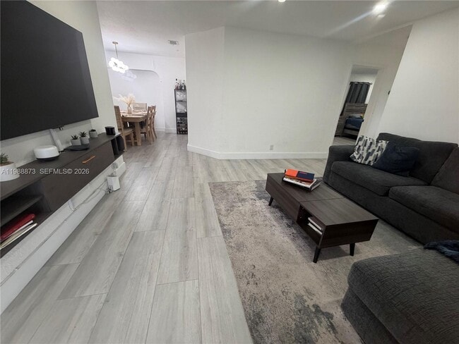 660 SW 30th Terrace in Fort Lauderdale, FL - Building Photo - Building Photo