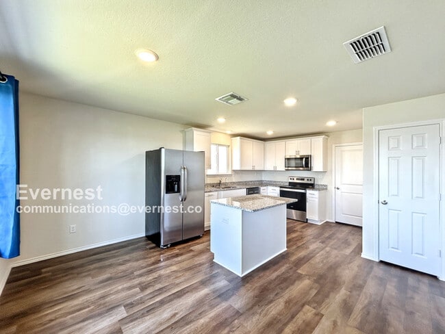 434 Forsythia in New Braunfels, TX - Building Photo - Building Photo
