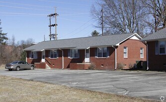 809 Church St in Central, SC - Building Photo