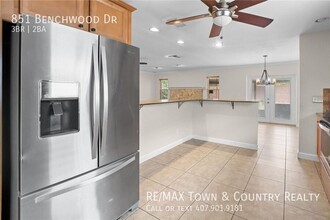 851 Benchwood Dr in Winter Springs, FL - Foto de edificio - Building Photo