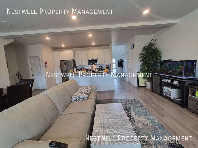 property at 11498 S Hollybrook Loop