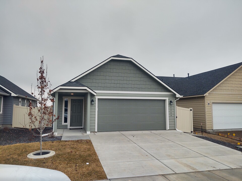 1566 Kenyon Mdw St in Twin Falls, ID - Building Photo