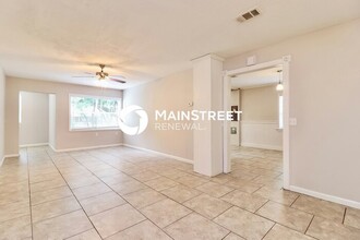 4710 5th St in Zephyrhills, FL - Building Photo - Building Photo