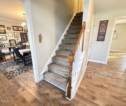 8612 Hobhouse Cir in Raleigh, NC - Building Photo - Building Photo