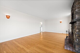 2 Carmel Ave in Pacifica, CA - Building Photo - Building Photo
