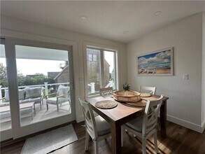 443 Wolcott Ave in Middletown, RI - Building Photo - Building Photo