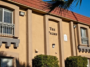 Elan The Palms in San Diego, CA - Foto de edificio - Building Photo