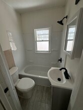 595 Castle Ave in North Versailles, PA - Building Photo - Building Photo