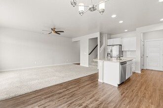 3765 W Peak Cloud Ct in Meridian, ID - Building Photo - Building Photo