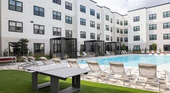 1610 Campbell Rd in Houston, TX - Building Photo
