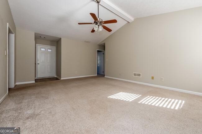 385 Windsor Walk SE in Conyers, GA - Building Photo - Building Photo